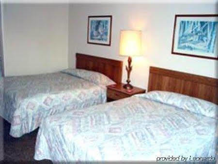 Rainbow Motel New London Ruang foto